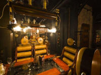 Steampunk interieur van een restaurant in Polen.